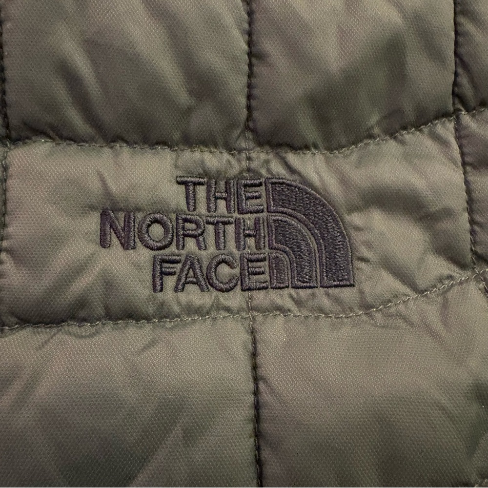 NORTH FACE Men’s Olive & Lime Quilted Jacket size S - Picture 8 of 11